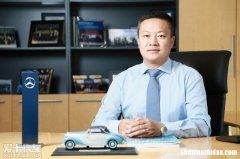 梅赛德斯钣金工 梅赛德斯钣金工作
