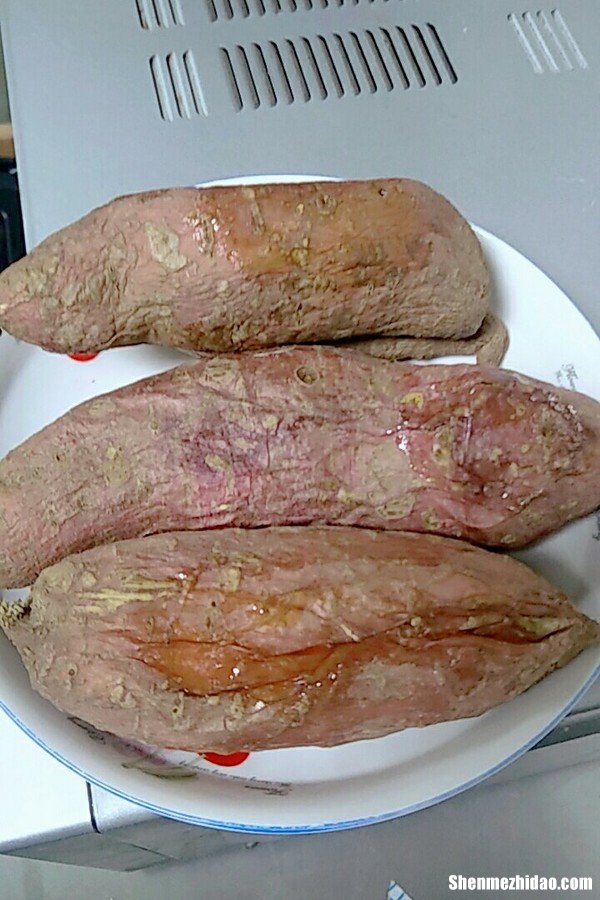 家庭用微波炉怎么做烤红薯 微波炉烤红薯,简单易做,在家就能吃到