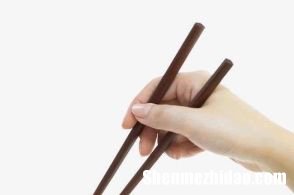 天蝎男给你夹菜 天蝎座第一次吃饭给你夹菜