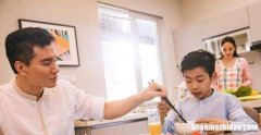 天蝎男给你夹菜 天蝎座第一次吃饭给你夹菜