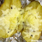 怎么用微波炉烤土豆呢 怎么用微波炉烤土豆好吃