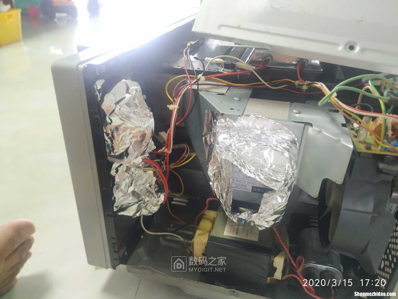 用微波炉要开盖吗怎么操作 使用微波炉加热时是否要掀开盖子