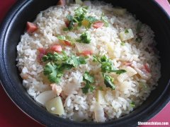 用微波炉怎么做腊肉饭 微波炉怎么做腊肉的做法大全