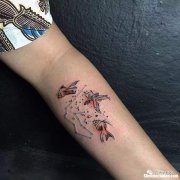 水瓶座纹身图案 水瓶座纹身图案大全