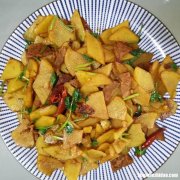 土豆辣子肉怎么炒 土豆辣子怎样炒好吃