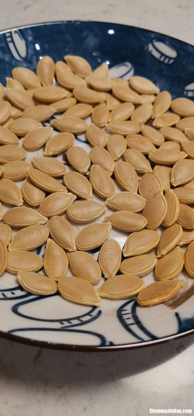 生南瓜子怎么做法大全 生南瓜子怎么吃的功效与作用好一点