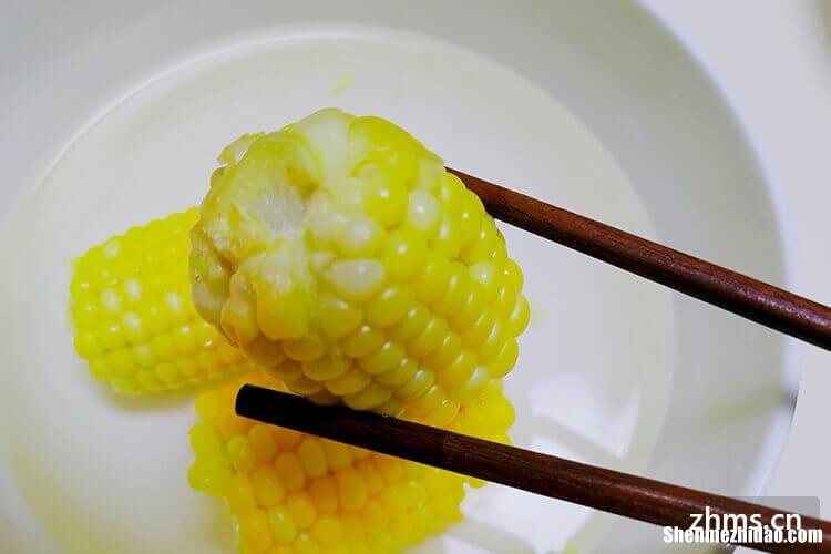 玉米蒸多久熟 玉米冷水下锅煮多久