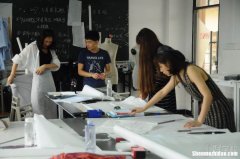 广州平面设计培训哪家好 广州平面设计培训学校哪个好