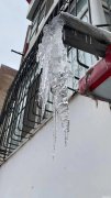水雨冰霜风怎么形成的 雪雨冰霜都是水下联答案