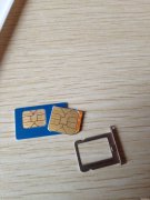 为什么我sim卡里的电话号导不进苹果5里面