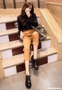 女的穿皮鞋怎么搭配衣服 女穿皮鞋怎么搭配衣服和裤子图片