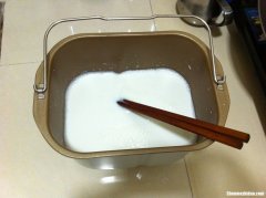 用菌粉用面包机怎么做酸奶 酸奶机菌粉可以用酸奶替代吗
