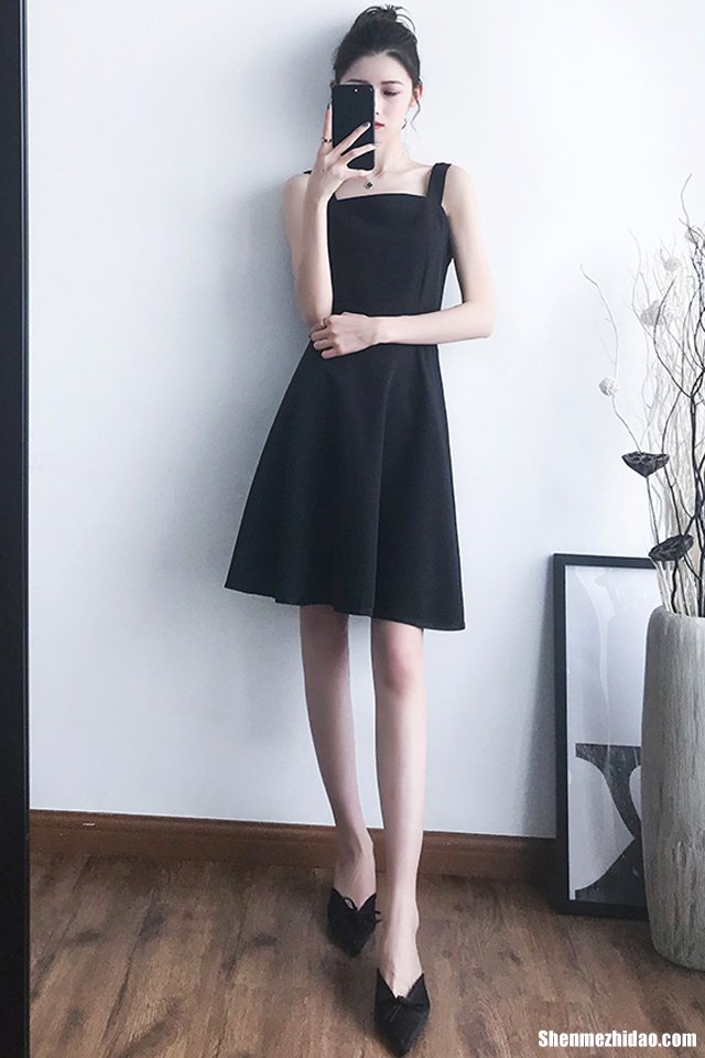 吊带裙怎么 吊带裙怎么搭配鞋子