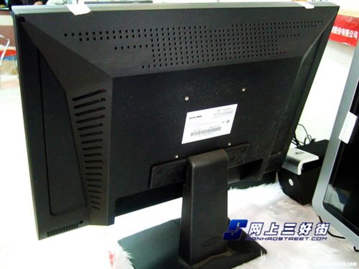 液晶电视怎么强制升级 液晶电视怎么强制升级内存