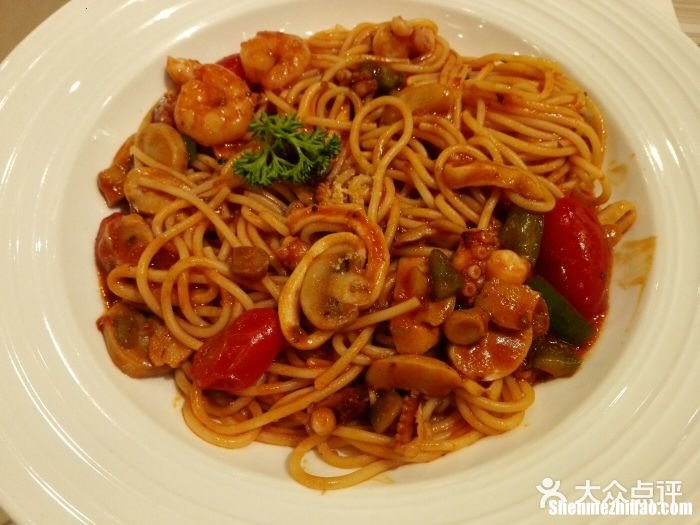 必胜客海鲜?h饭怎么做 必胜客海鲜焗饭的做法窍门