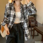 深色格子衬衣怎么搭配 深色格子衬衣怎么搭配好看