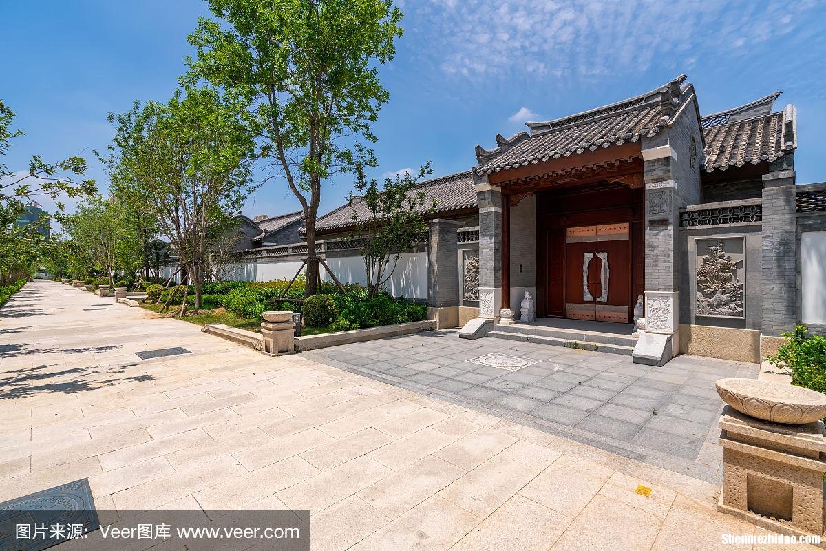 我国在什么时候出现了院落建筑 中国最早的院落式建筑组合走向定型是在