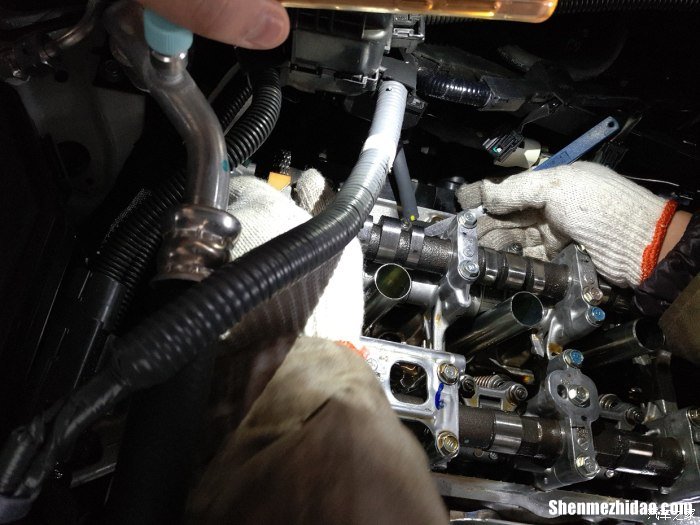 16款艾力绅发动机抖动 16款艾力绅发动机抖动怎么回事