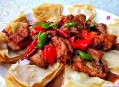 鸡肉闷饼子怎么做 鸡肉焖饼的饼子怎么做