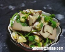 鸡蛋干和香菜怎么 鸡蛋干和香菜怎么做好吃
