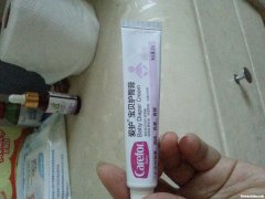 宝宝屁股红坏了怎么办啊 宝宝屁股红坏了怎么办啊吃什么药