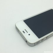 苹果4s手机后盖为什么装不进 苹果4s手机后盖为什么装不进耳机孔