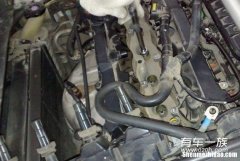 雪铁龙爱丽舍怎么拆卸喷油嘴 雪铁龙爱丽舍怎么拆卸喷油嘴视频