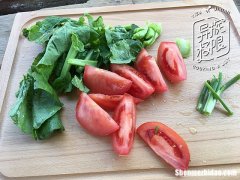 西红柿和芥兰怎么做好吃 西红柿可以和芥兰一起吃吗