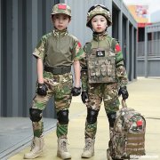 怎么穿好迷彩颜色的衣服 怎么穿好迷彩颜色的衣服呢