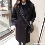黑色呢子大衣怎么搭配 黑色呢子大衣怎么搭配裤子图片